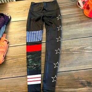 Noli yoga stars & stripes leggings